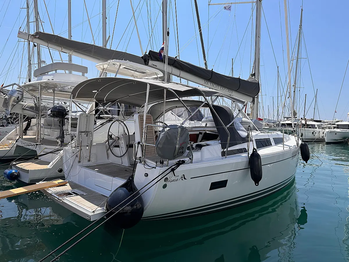 Hanse 388